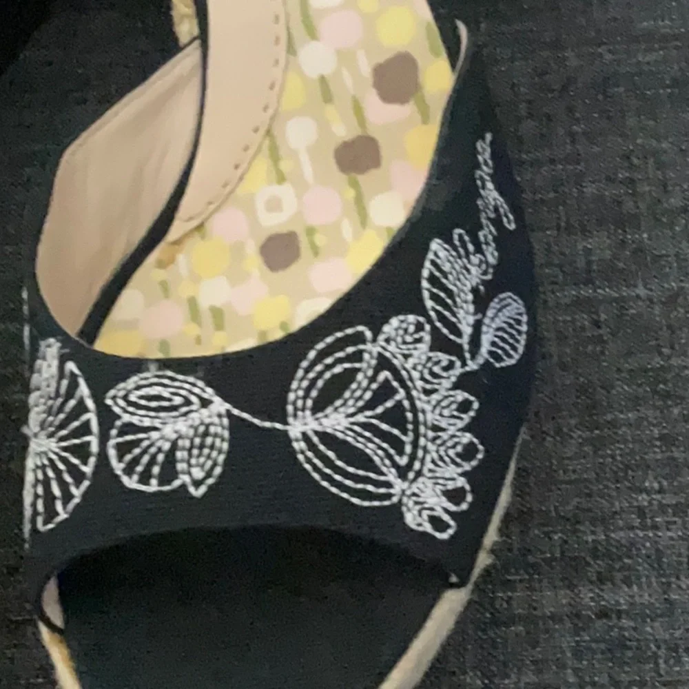 NEW KENZO Platform eu40 us 9.5 10 gorgeous and rare lace up leg